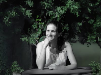 שרון תירוש